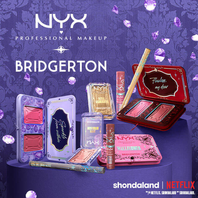 Szeroki baner kolekcji makijażu NYX PM x Bridgerton: po lewej napis „Mask On! Be the Baddie of the Ball This Season” z przyciskiem „Shop”, po prawej produkty na fioletowym postumencie.