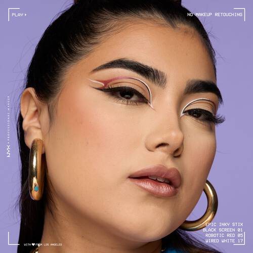  Zbliżenie na makijaż dzienny dla brunetki