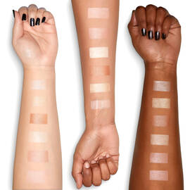 Born To Glow Highlighting Palette