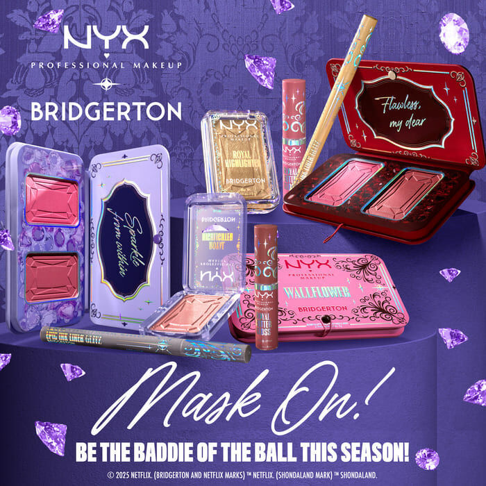 Flat lay kolekcji NYX Professional Makeup x Bridgerton na fioletowym tle. Widoczny napis „Mask On! Be the Baddie of the Ball This Season!”.