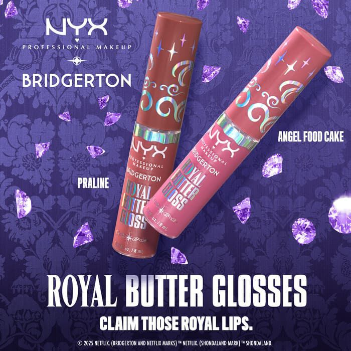Dwa błyszczyki NYX PM Bridgerton Royal Butter Gloss – brązowy i rożowo-nudowy, na fioletowym tle w stylu Bridgerton. Napis: „CLAIM THOSE ROYAL LIPS!”.