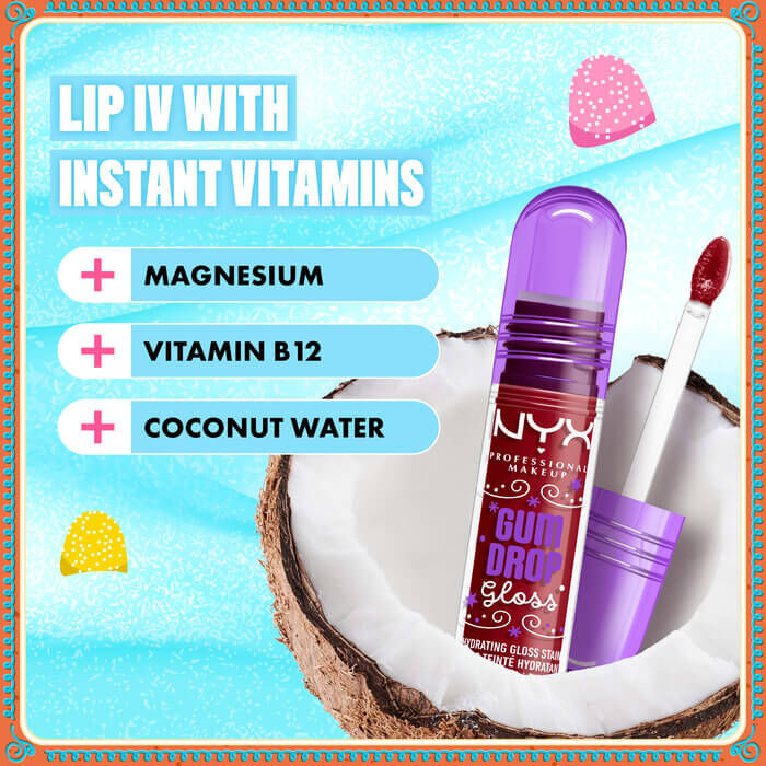 Kokos, ikony witamin w otoczeniu wody wody z tekstem dotyczącym produktu Holiday Gum Drop Gloss NYX Professional Makeup: „With Instant Vitamins – Magnesium, Vitamin B12, Coconut Water” w odcieniu 03 Cranberry Splash 