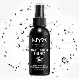 Matowy spray utrwalający makijaż